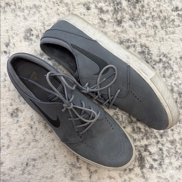 Nike SB Zoom Air Stefan Janoski Men’s Leather Shoes Size 12 Tennishoes Collector - Picture 1 of 3